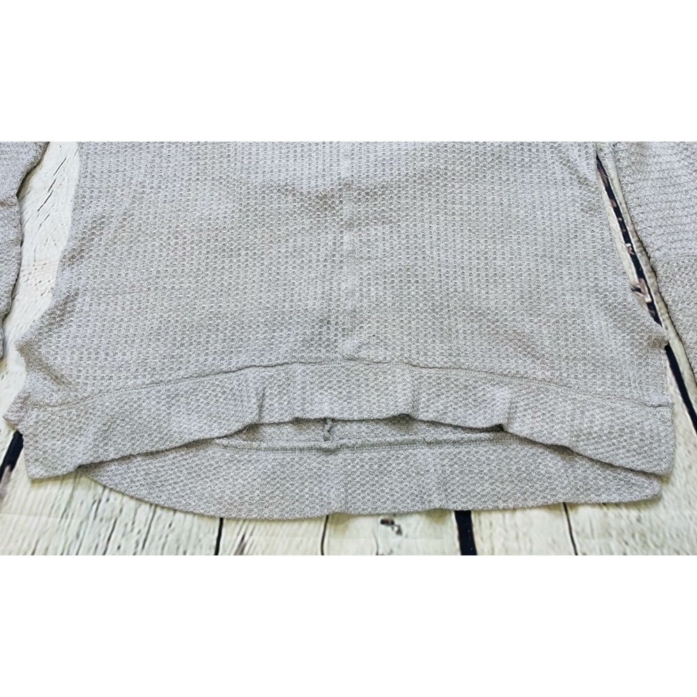 Signify Grey Knit Cold Shoulder Top - Picture 10 of 12